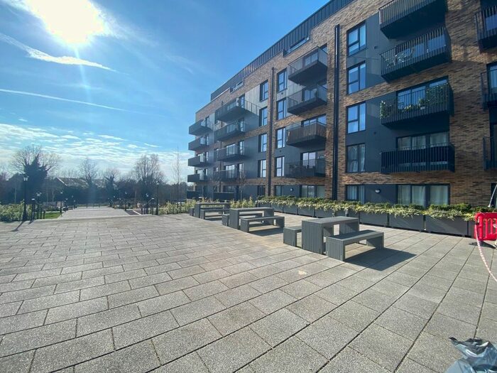 1 Bedroom Flat To Rent In George Street, Ashford, TN23