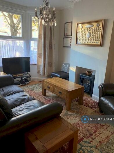 2 Bedroom Terraced House To Rent In Cheddington Road, London, N18
