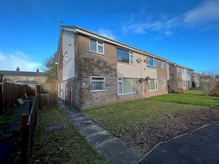 2 Bedroom Maisonette To Rent In Holly Walk, Waterford Park, BA3