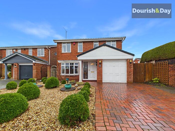 4 Bedroom Detached House For Sale In Chebsey Drive, Creswell Manor Farm, Stafford, ST16
