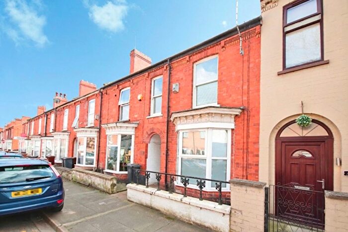 3 Bedroom Terraced House For Sale In Kirkby Street, Lincoln, LN5