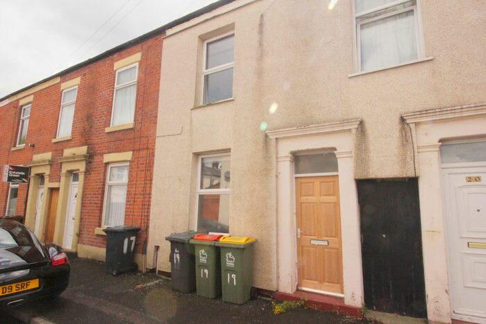 2 Bedroom Terraced House To Rent In Alexandra Street, Preston, PR1
