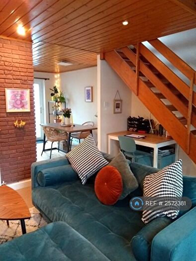 1 Bedroom Semi-Detached House To Rent In Silk Mill Approach, Leeds, LS16