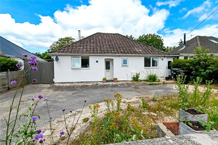 4 Bedroom Bungalow For Sale In Oakwood Avenue, New Milton, Hampshire, BH25