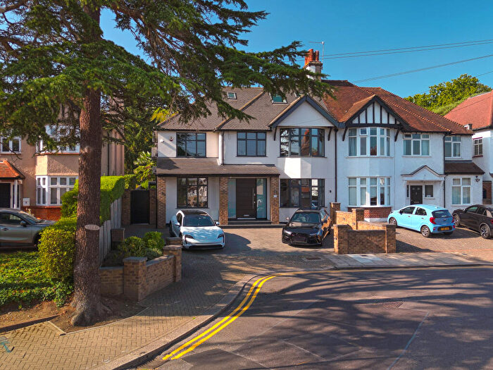 5 Bedroom Semi Detached House For Sale In Whitchurch Gardens, Edgware, Harrow, HA8