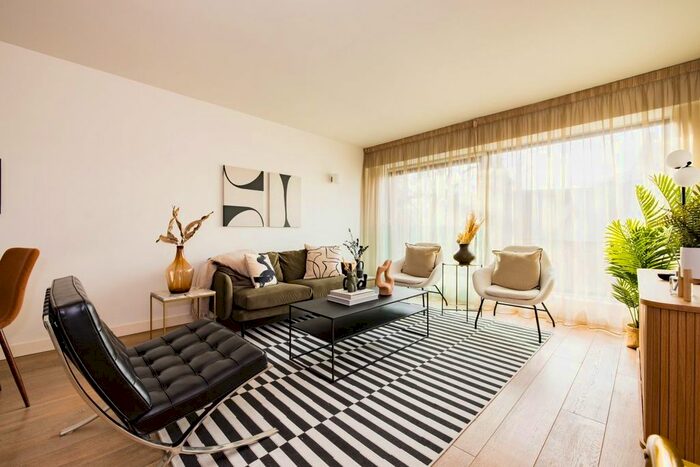 1 Bedroom Flat To Rent In Hortensia Road, London, SW10