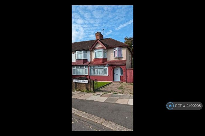 3 Bedroom Semi-Detached House To Rent In Latymer Road, Edmonton, N9