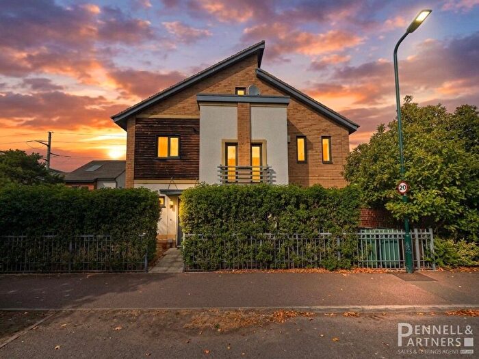 3 Bedroom End Of Terrace House For Sale In Hawksbill Way, Peterborough, PE2