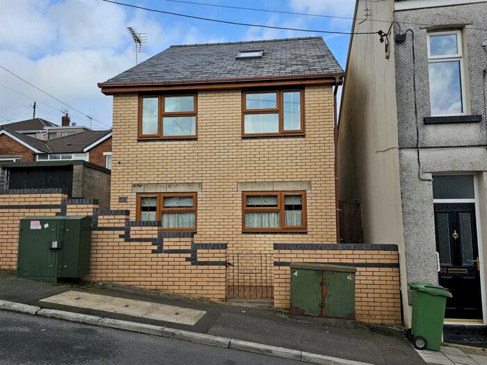 4 Bedroom Detached House For Sale In Paget Street, Ynysybwl, Pontypridd, CF37