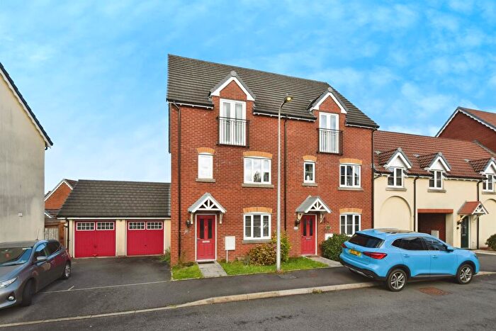 4 Bedroom Town House For Sale In Cyfarthfa Mews, Clwydyfagwyr, Merthyr Tydfil, CF48