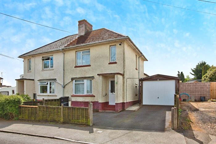 3 Bedroom Semi-Detached House For Sale In Severalls Park Avenue, Crewkerne, TA18