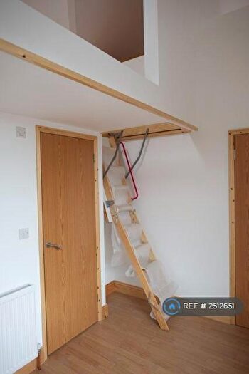 Studio To Rent In Sunninghill Rd, London, SE13