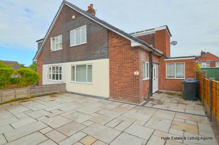 2 Bedroom Semi-Detached House To Rent In Mount Pleasant, Prestwich, Manchester, M25