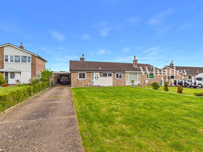 2 Bedroom Semi-Detached Bungalow For Sale In Walcot Rise, Diss, IP22