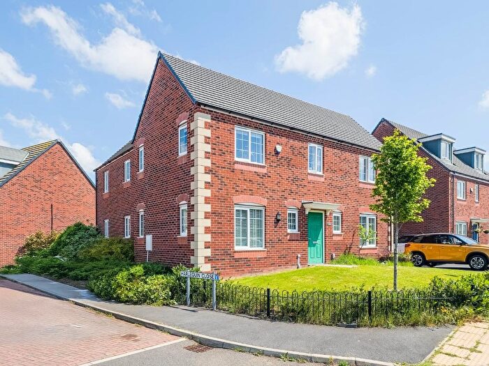 4 Bedroom Detached House For Sale In Mayfly Road, Pineham Village, Northampton, NN4