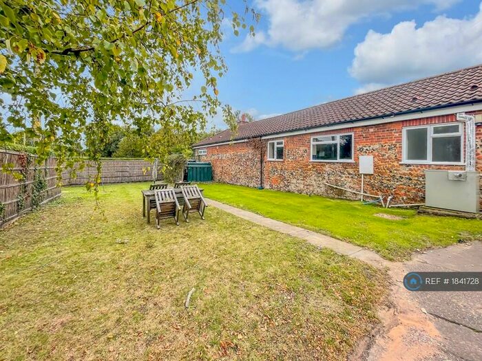 2 Bedroom Bungalow To Rent In Old Hall Mews, Colney, Norwich, NR4