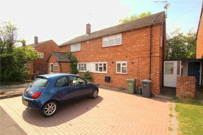 4 Bedroom Semi-Detached House To Rent In Pond Meadow, Guildford, Surrey, GU2