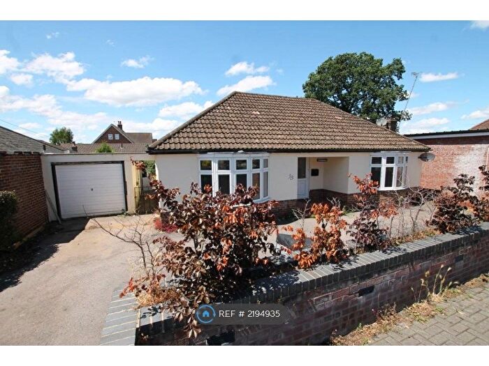 2 Bedroom Bungalow To Rent In Liphook Road, Lindford, Bordon, GU35