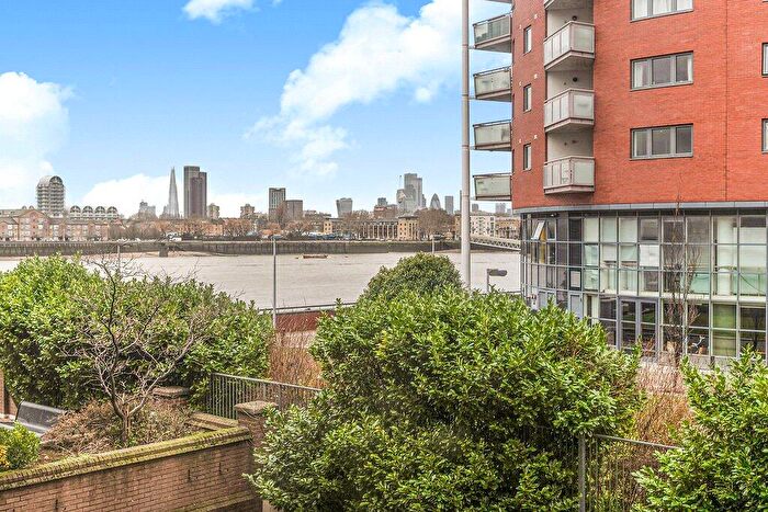 1 Bedroom Flat For Sale In Homer Drive, London, E14