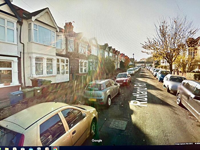 6 Bedroom Terraced House To Rent In Rutland Road, Harrow, HA1