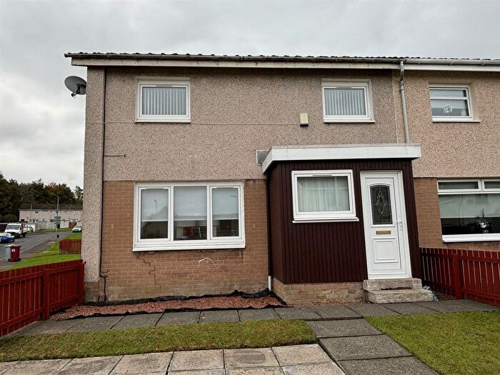 3 Bedroom End Of Terrace House To Rent In Chriss Avenue, Hamilton, ML3