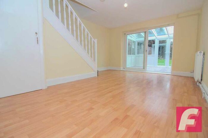 2 Bedroom Semi-Detached House To Rent In St Annes Close, South Oxhey, WD19