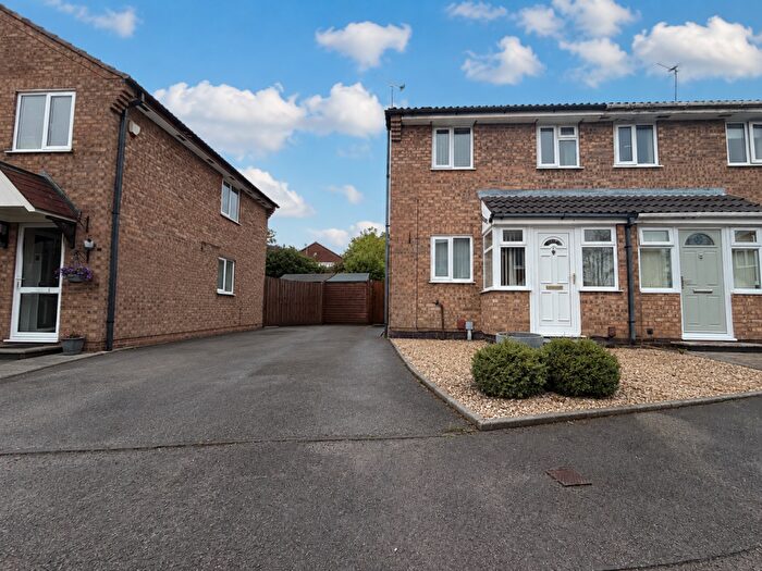2 Bedroom Semi Detached House To Rent In Denholme Road, Wollaton, Nottingham, NG8