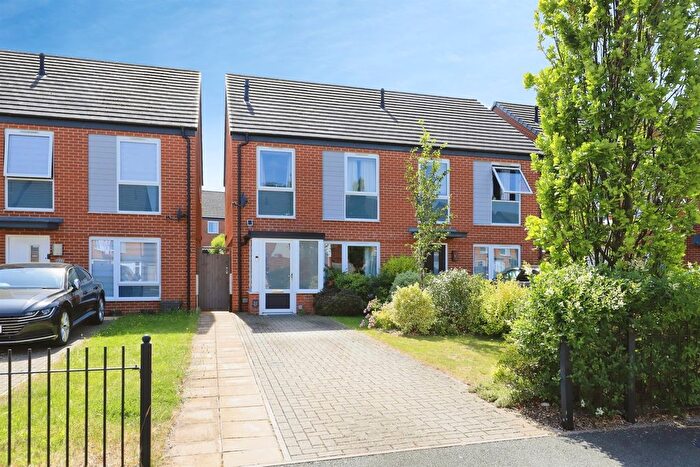4 Bedroom Semi Detached House For Sale In Sorrel Drive, Bilston, WV14
