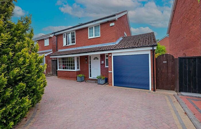 3 Bedroom Detached House For Sale In Thornbury Lane, Redditch, B98