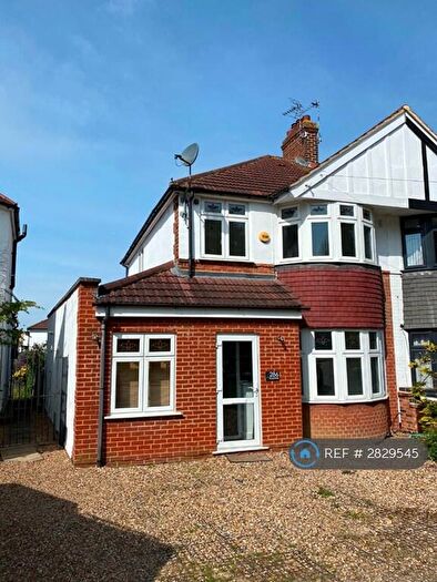 3 Bedroom Semi Detached House To Rent In Broad Walk, London, SE3