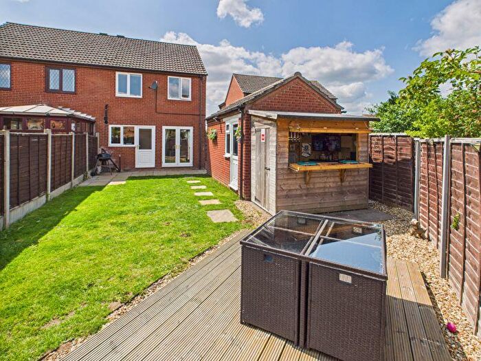 3 Bedroom Semi-Detached House For Sale In Castleview, Tattershall, LN4