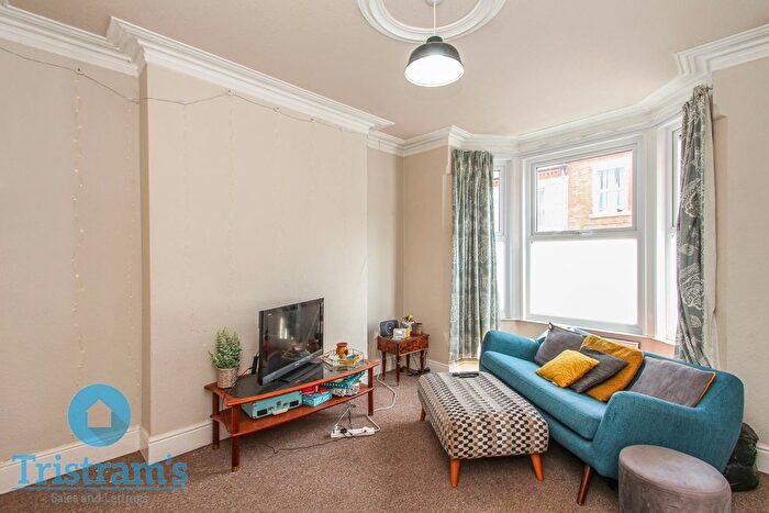 3 Bedroom Town House For Sale In Bleasby Street, Nottingham, NG2