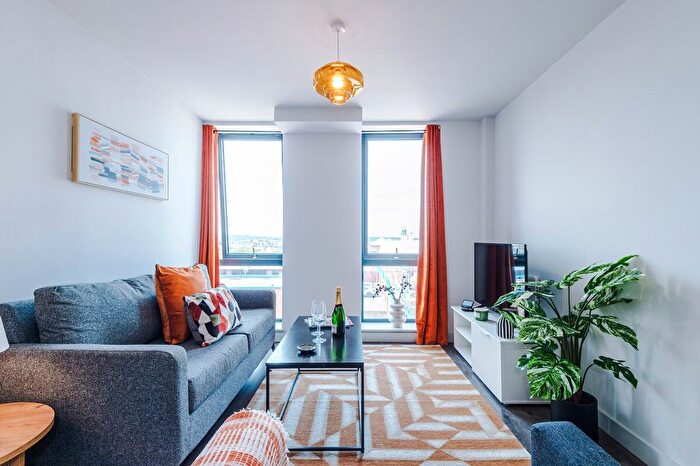 2 Bedroom Flat To Rent In Liverpool, L8