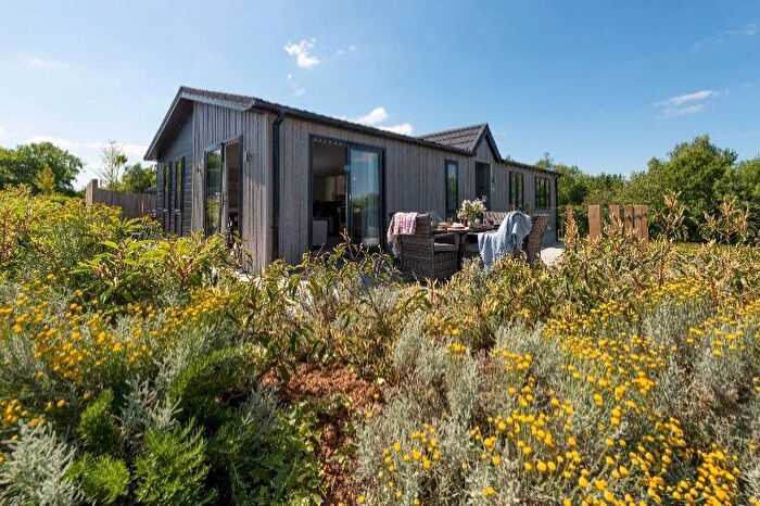 3 Bedroom Lodge For Sale In Clover Lodge, Roadford Lake Lodges, Roadford Lake, Lifton, Devon, PL16
