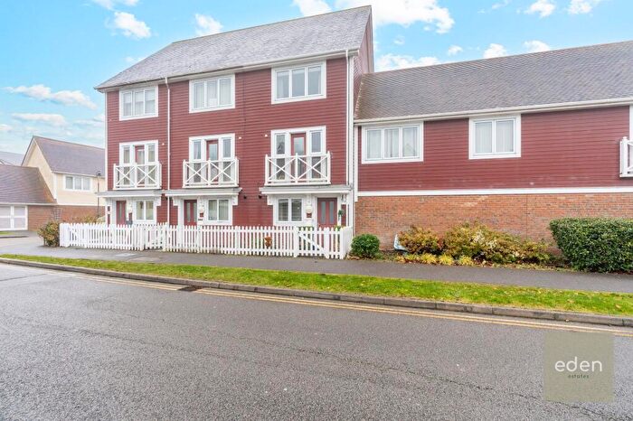 3 Bedroom Terraced House For Sale In Poynder Drive, Snodland, ME6