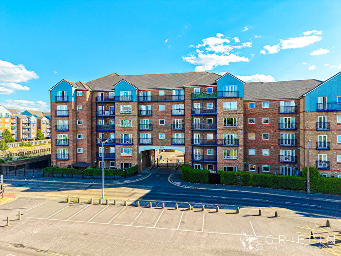 2 Bedroom Flat For Sale In Argent Street, Argent Street, Grays, RM17