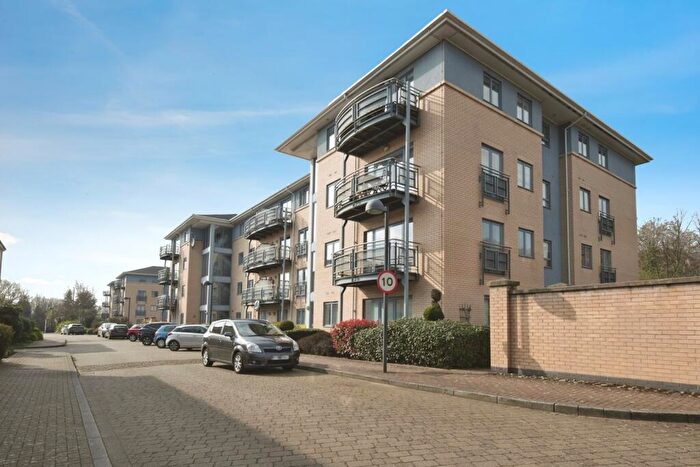2 Bedroom Flat For Sale In Castle Quay Close, Nottingham, Nottinghamshire, NG7