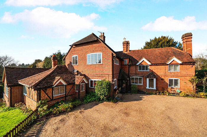 4 Bedroom Detached House For Sale In Perry Hill, Worplesdon, Guildford, Surrey, GU3
