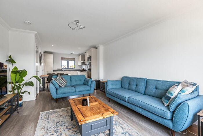 4 Bedroom Town House To Rent In Baronet Park, Newton Village, Dalkeith, EH22