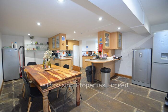 6 Bedroom Terraced House To Rent In Consort Terrace, Hyde Park, Leeds, LS3