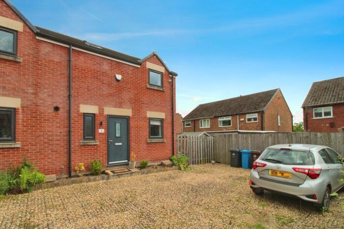 3 Bedroom Semi-Detached House To Rent In Dempsey Close, Sheffield, South Yorkshire, S6