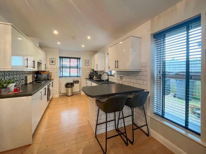 3 Bedroom Semi-Detached House To Rent In William Street, Saxilby, Lincoln, LN1