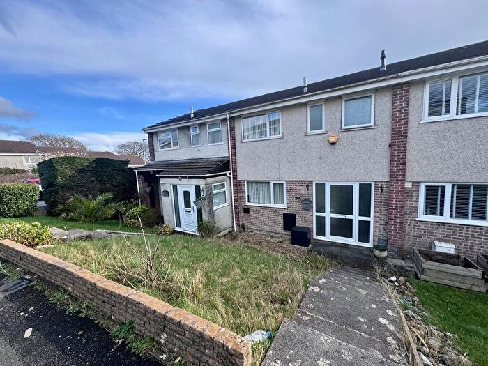 3 Bedroom Terraced House For Sale In Rendlesham Gardens, Thornbury, PL6