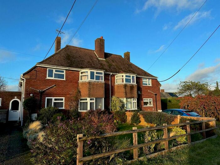 2 Bedroom Maisonette To Rent In Bulbery, Abbotts Ann, Andover, SP11