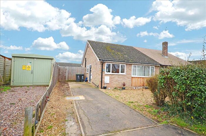 2 Bedroom Semi-Detached Bungalow For Sale In Webb Road, Raunds, Northamptonshire, NN9