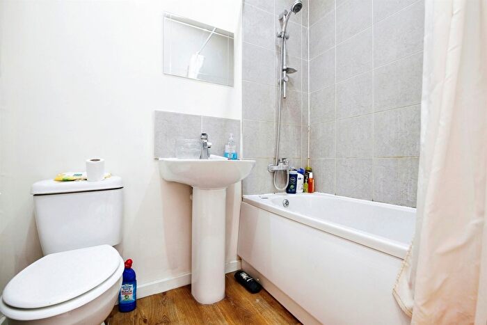 1 Bedroom Flat For Sale In Harbour Walk, Hartlepool, TS24