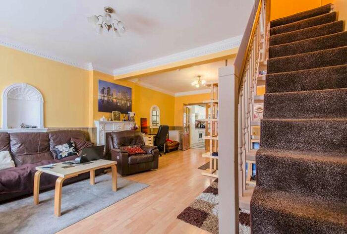 3 Bedroom Terraced House To Rent In Shipman Road, Canning Town, E16