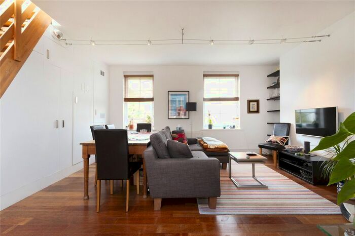 2 Bedroom Flat To Rent In Pleasant Place, London, N1