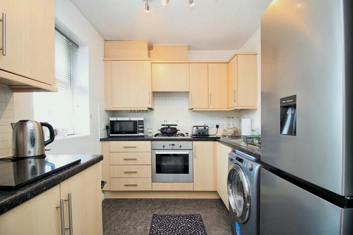 2 Bedroom Flat For Sale In Colliers Way, Huntington, Cannock, WS12