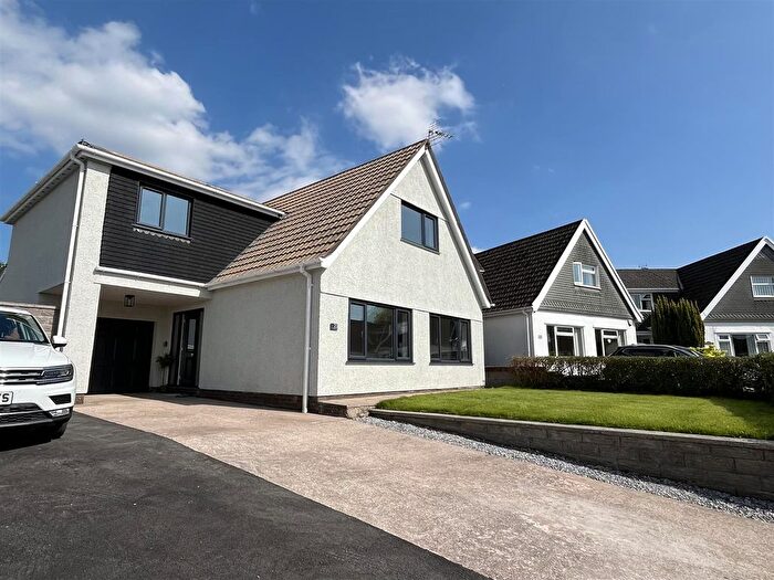 4 Bedroom Detached House To Rent In Penywaun, Efail Isaf, Pontypridd, CF38